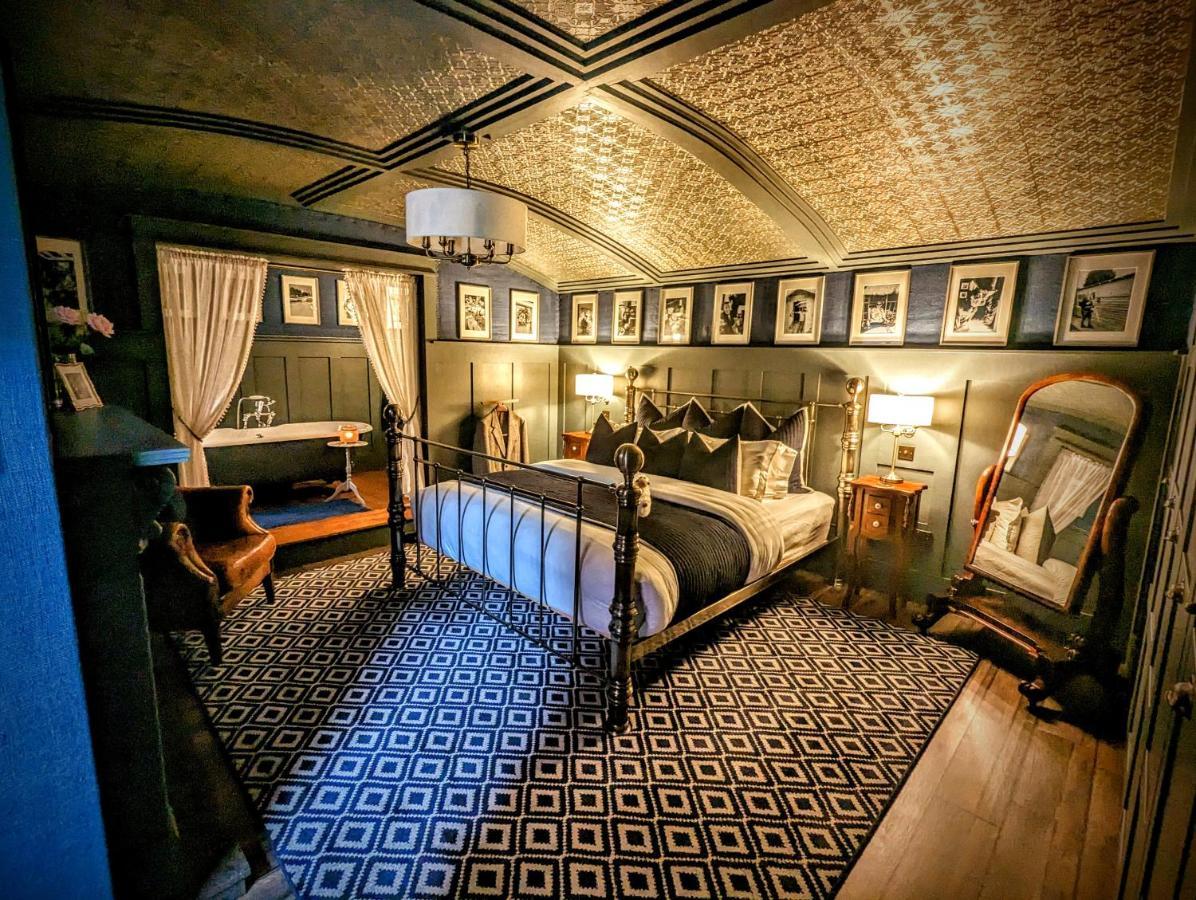 Sheddington Manor - 2 Bedroom Guest House & Cinema Belfast Esterno foto