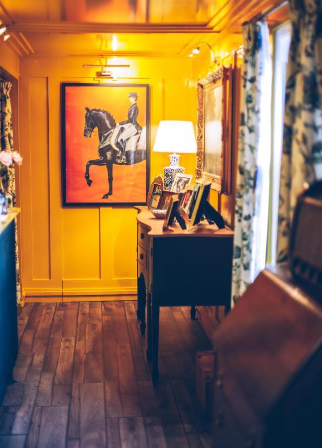 Sheddington Manor - 2 Bedroom Guest House & Cinema Belfast Esterno foto