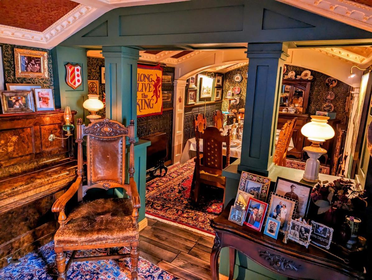 Sheddington Manor - 2 Bedroom Guest House & Cinema Belfast Esterno foto