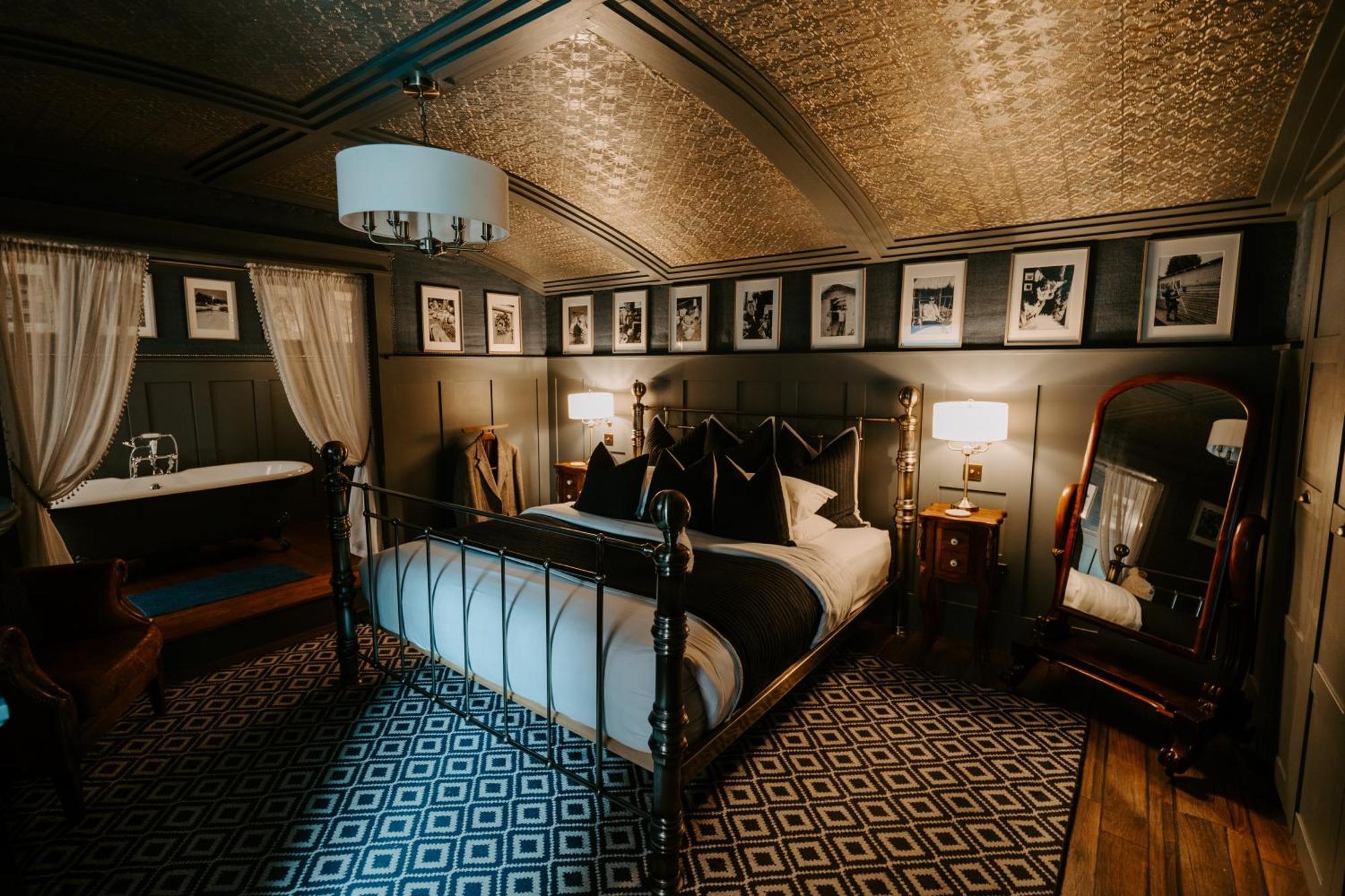 Sheddington Manor - 2 Bedroom Guest House & Cinema Belfast Esterno foto